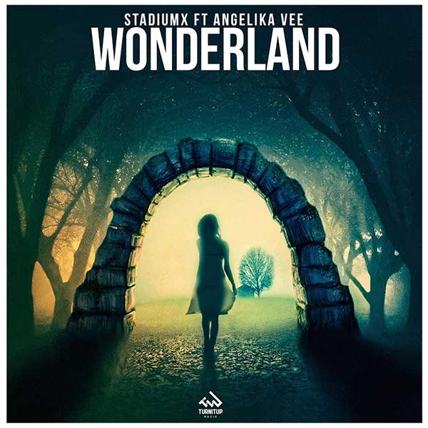 Wonderland (Capa)